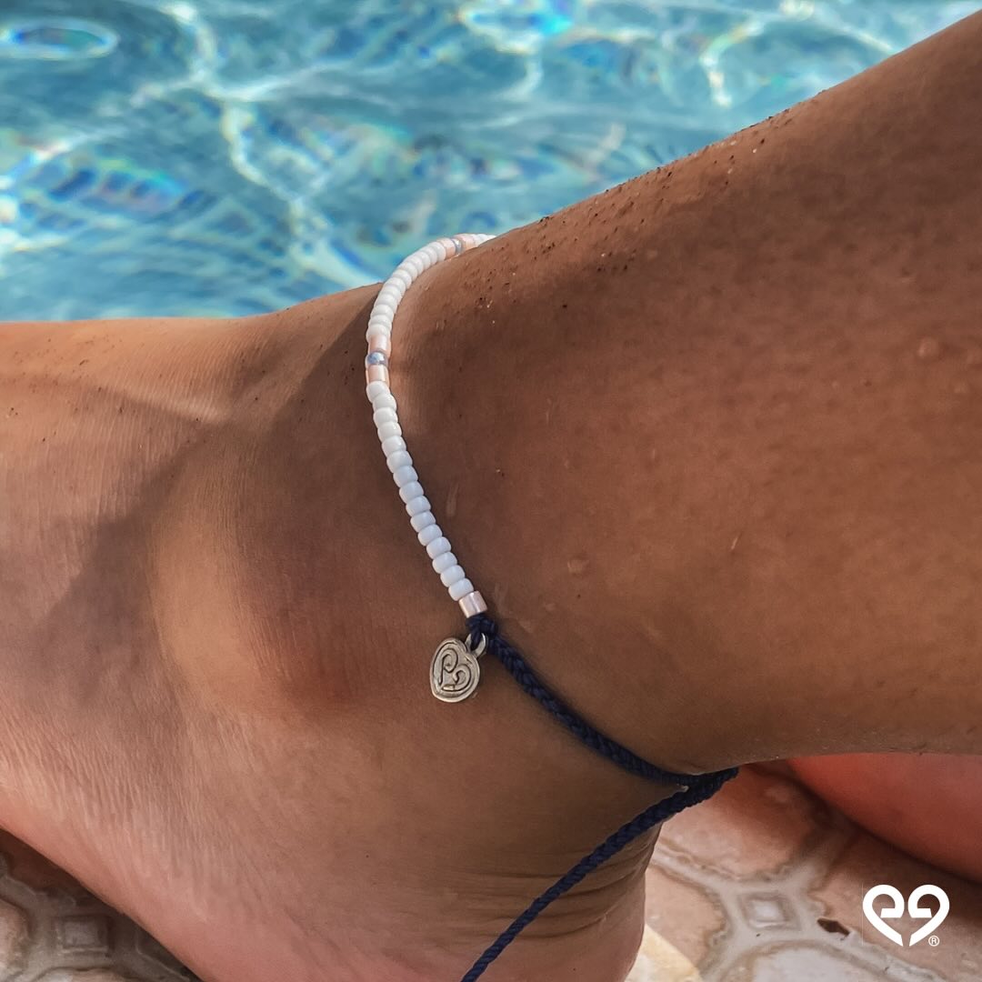 Sailing in the Pacific Anklet